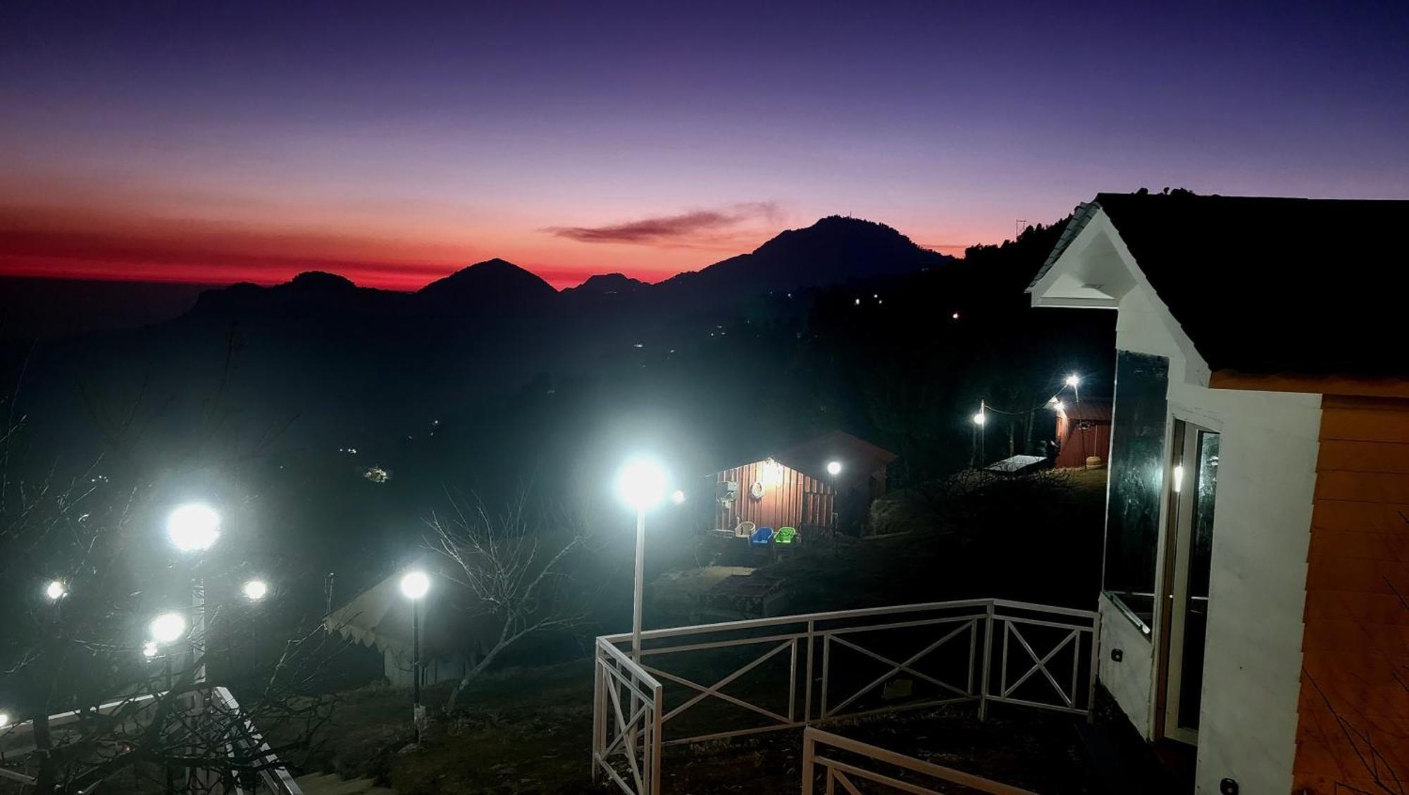 Instaview Kanatal New Tehri Luaran gambar