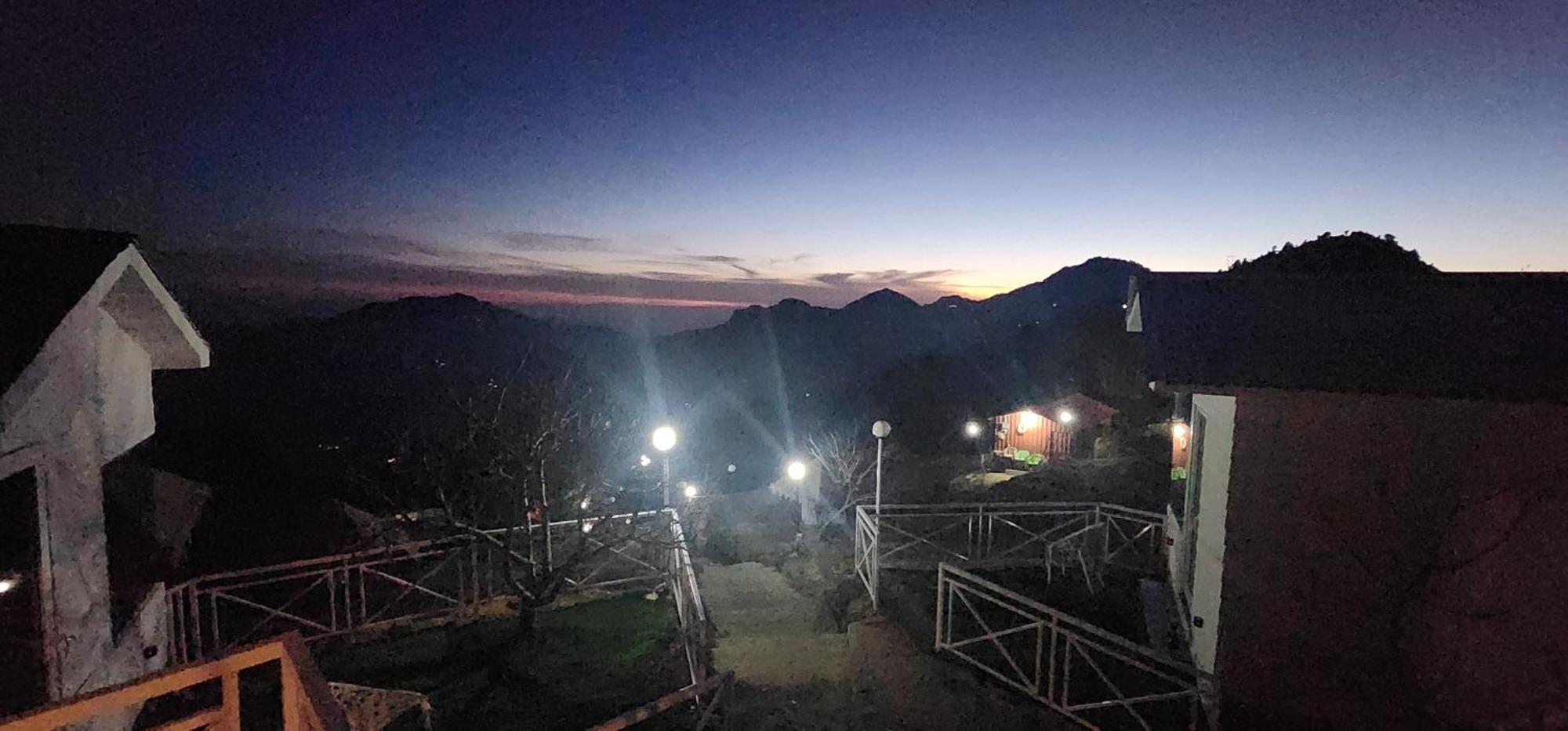 Instaview Kanatal New Tehri Luaran gambar